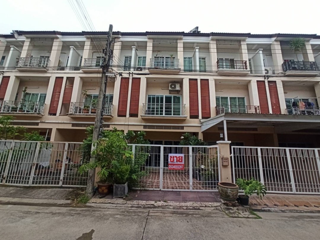 รูป S2790 ขายทาวน์โฮม 3 ชั้น หมู่บ้านธนาภิรมณ์ ข้างโลตัสศรีนครินทร์ - รูปที่ 1/19