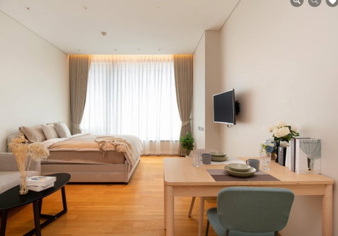 ให้เช่า Sindhorn Residence. สตูดิโอ 33ตร.ม. Line id: @pfagent