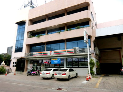 สำนักงาน ถนนรัชดาภิเษก : ขายอาคารสำนักงาน4ชั้น มีลิฟท์โกดัง ประชาชื่น.  Line: @bird888