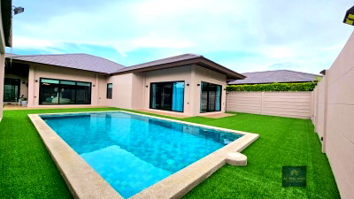 ขายบ้านเดี่ยว : บ้านพูลวิลล่าหรู พร้อมอยู่ โครงการ บ้านพัทยา 5 ห้วยใหญ่