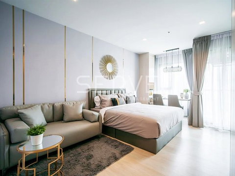 Luxury Style Studio 28 sq.m. High Fl. 15+ Good Location Close to BTS Phloen Chit 600 m. at Life One Wireless Condo / For Rent