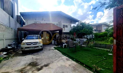 Houses for sale Watthana : LTH10553 – House for commercial FOR SALE in Ekkamai 22 size 450 Sq.M. Nearby BTS Ekkamai station ONLY 46.5 MB