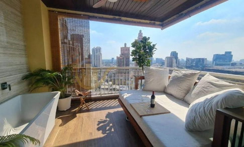 LTH10571– Wilshire Penthouse FOR SALE size 300 Sq. m. 4 beds 5 baths Near BTS Phrom Phong Station ONLY 90MB
