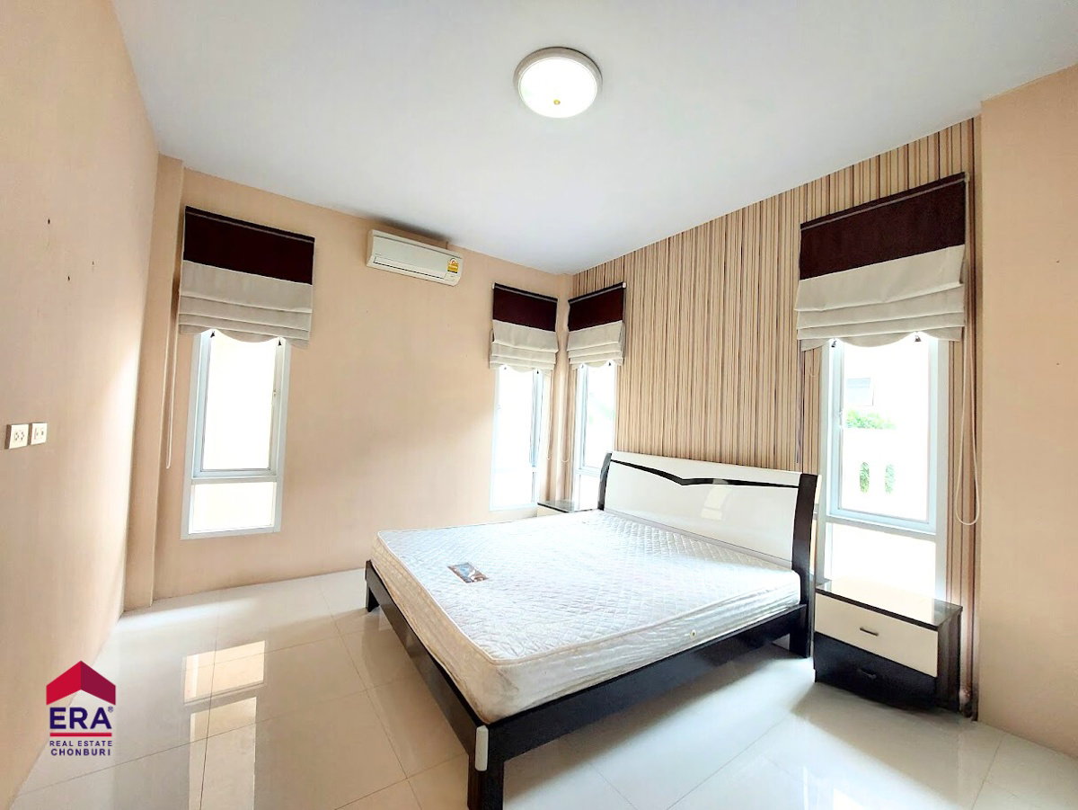รูป  ขาย บ้านเดี่ยวพร้อมอยู่ เนื้อที่ 82 ตรว.หมู่บ้าน โชคชัยวิลเลจ 10 ถ.พรประภานิมิตร พัทยาเหนือ(23440) - รูปที่ 10/25