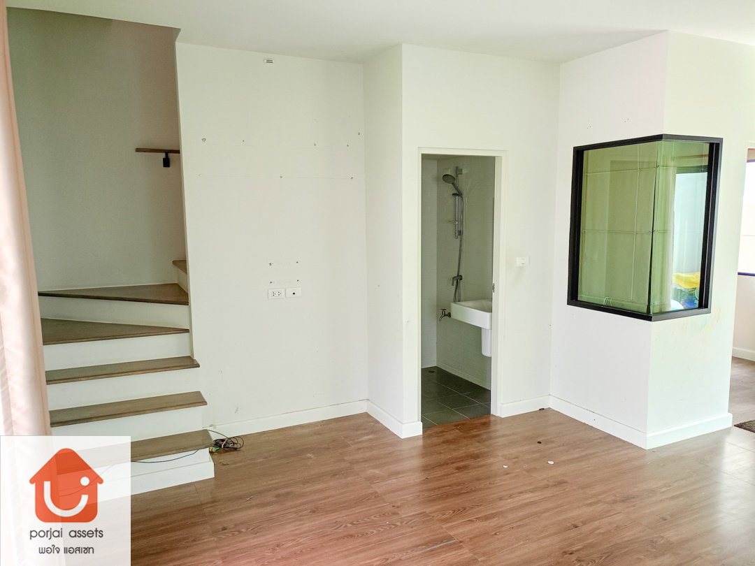 picture 3BR Townhome for sale, Siri Place Prachauthit 90 - 9/29
