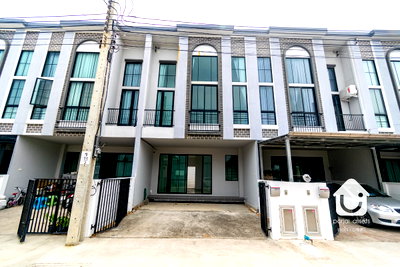 Townhouses for sale : 3BR Townhouse for sale, Chewa Home Suksawat Pracha U – Thit