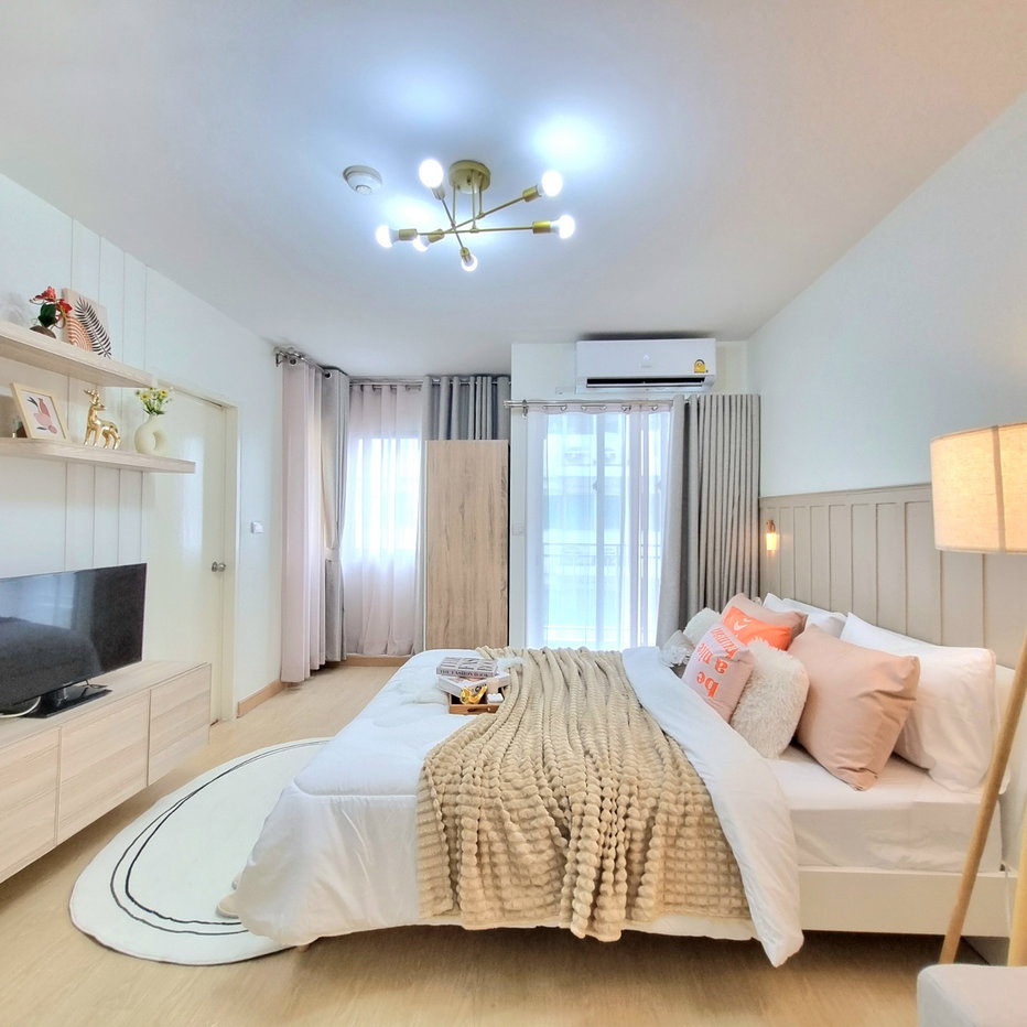 picture Condo renovated next to bts onnut only 2.19  - 17/19