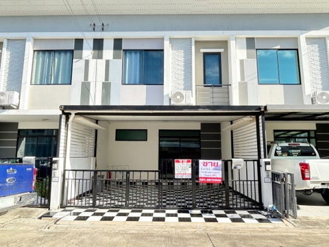ทาวน์โฮม 2 ชั้น 18.4 ตร.ว เดอะทรัสต์ ราชพฤกษ์-รัตนาธิเบศร์ 2 บ้านสวย ตกแต่งพร้อมเข้าอยู่ ขายราคาต่ำกว่าตลาด ใกล้ Central WestGate, ใกล้ถนนราชพฤกษ์