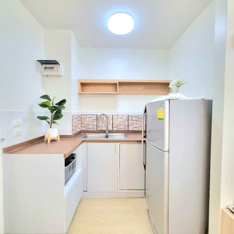 picture Condo renovated next to bts onnut only 2.19  - 16/19