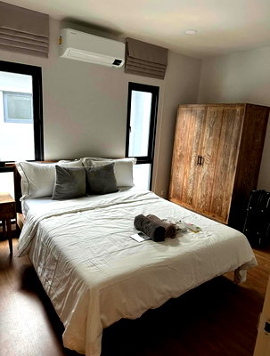 Twin houses for rent Samut Prakarn : House for rent The Centro Bangna, ready to move in. If interested, contact Line @goodmanpro or call 0999029192.