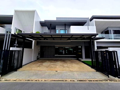 Houses for rent Samut Prakarn : Vive Luxury Townhome Bangna KM.7 for rent close to Mega Bangna (Rt-01)  