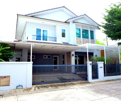 บ้านเดี่ยวให้เช่า : ให้เช่า และ พร้อมขาย บ้านเดี่ยว มัณฑนา บางนา กม.13 พร้อมเข้าอยู่ เดือนสิงหาคม 2026 เฟอร์นิเจอร์ครบ ทำเลดี เดินทางสะดวก