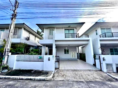 ขายบ้านเดี่ยว : ขายบ้านเดี่ยวถูกมาก ม.เดอะทรี หนองยายบู่ ศรีราชา แถมพร้อมเฟอร์นิเจอร์, ชลบุรี