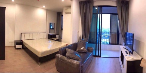 Ideo Q Chula - Samyan【𝐑𝐄𝐍𝐓】🔥Luxury condo, fully furnished, extremely minimalist.  Ready to move in!!🔥 Contact Line ID: @hacondo