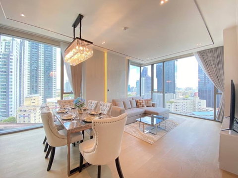 LTHC10653–The Strand ThongLor FOR RENT 2 beds 2 baths size 90 Sq.m. Near BTS Thonglor Station ONLY 120k/month