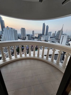 State Tower Condominium สเตท ทาวเวอร์ คอนโดมิเนียม ห้องแบบ Penthouses  2ห้องนอน2ห้องน้ำ