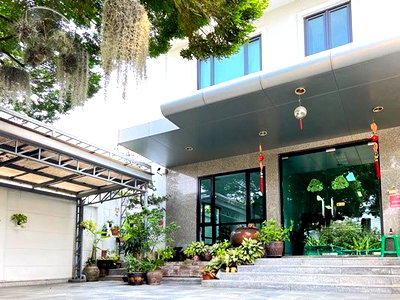 โฮมออฟฟิศ กรุงเทพมหานคร : LTHC10665– Office FOR SALE in Sukhumvit 101/1 size 775 Sq.m. Near BTS Punnawithi Station ONLY 37MB