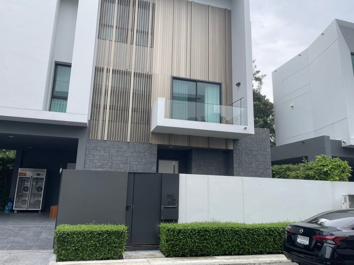รูป ขายบ้านหรู 3 ชั้น ระดับพรีเมี่ยม โครงการ Nantawan Rama 9 Srinakarin บ้านน่าอยู่ ส่วนกลางครบครัน (SW001341) - รูปที่ 4/11