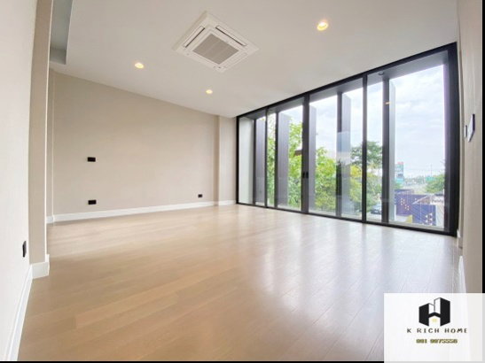รูป ขายบ้านเดี่ยวหลังใหญ่ 3 ชั้น พร้อมลิฟท์และสระว่ายน้ำ เมฆารามอินทรา ใกล้แฟชั่นไอส์แลนด์ และรถไฟฟ้าสายสีชมพู สถานีรามอินทรา 83 เพียง 1 กม. - รูปที่ 22/29