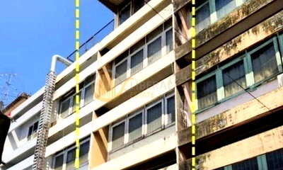 Shophouses for sale Sathon : LTH10661 – Commercial FOR SALE in Silom Soi 20size 192 Sq.m. Near BTS Surasak Station ONLY 16.8MB