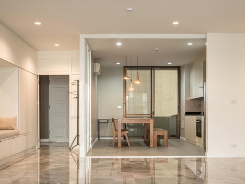 LTH10693–River House FOR RENT 3 beds 3 baths size 200 Sq.m. Near BTS Charoen Nakhon Station ONLY 70k/month
