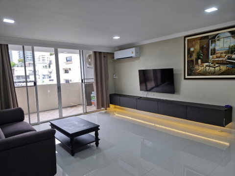 LTH10703–D.S.Tower II FOR RENT 3 beds 2 baths size 150 Sq.m. Near BTS Phrom Phong Station ONLY 60k/month