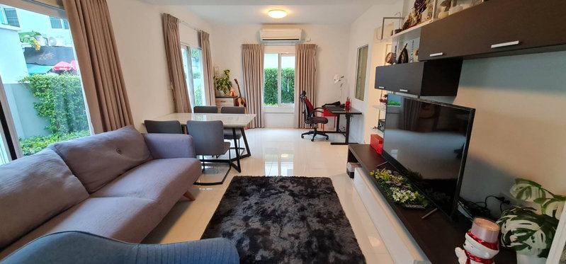 Houses for sale : House for sale, Land&Housd project, Villaggio Village, selling for only 3.85 million from the market price of 4.3 - 4.7 million.
