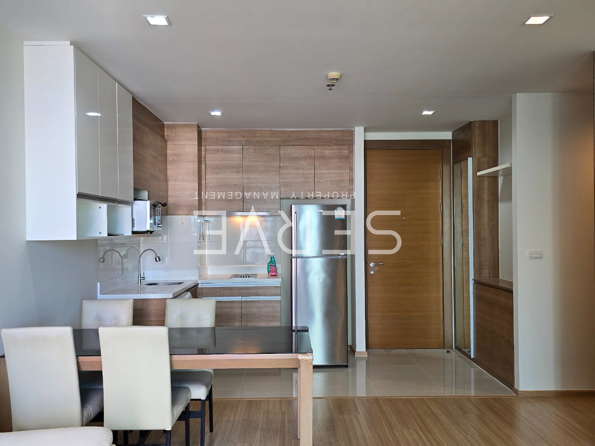 picture 2 Beds 2 Baths Nice Room Good Location Next to MRT Huai Khwang 50 m.  @  Rhythm Ratchada - Huai Khwang - 11/23