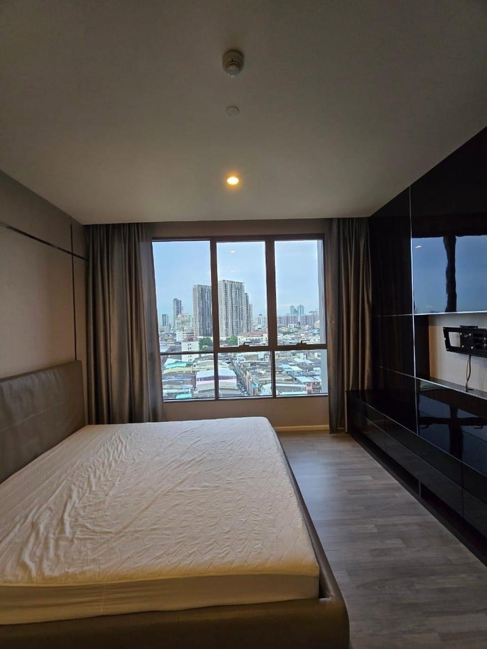 รูป MN1713 ให้เช่าคอนโด เดอะ รูม สาทร เซนต์หลุยส์ ห้องมุม วิวสวย - รูปที่ 2/10