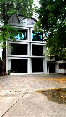 เช่าอาคารพาณิชย์ วัน แบงค็อก   : LTHC10766–Commercial building Sukhumvit 26 For rent size 160 Sq.m. Near BTS Phrom Phong ONLY 350k/month