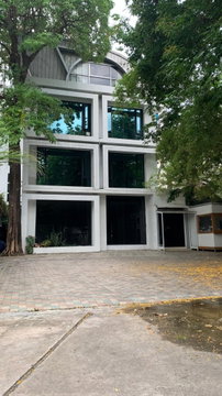 LTHC10766–Commercial building Sukhumvit 26 For rent size 160 Sq.m. Near BTS Phrom Phong ONLY 350k/month