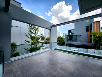 Houses for sale : 🎄˚ ༘ ♡ 🎅🏻⋆｡🎁₊˚•🦌 ꒱🌷Luxury house for sale (Two adjoining houses) VIVE Krungthep Kreetha💗💗 𝗟𝗶𝗻𝗲@: @𝗮𝘀𝘀𝗲𝘁𝘀𝗽𝗿𝗼