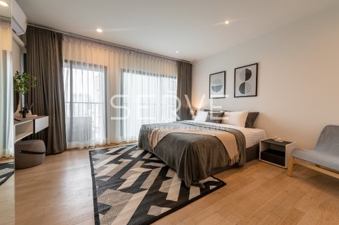 🔥Hot Price 25K🔥 - Renovate Nice Decorate Studio with Bathtub (Partition) High Fl. 15+ Perfect Location BTS Thong Lo at Noble Remix Condo / For Rent