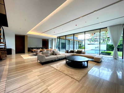ขายบ้านเดี่ยว : 🔥Santiburi The Residences  - 5 Bedroom for SALE ONLY 300 MB🔥