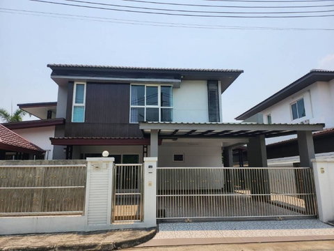 House for rent in the Serene Lake, Siwalee Lake View, Suthep Subdistrict, Mueang Chiang Mai District, Chiang Mai Province.