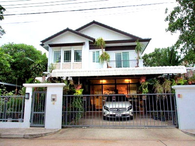 เช่าบ้านเดี่ยว พรีเมี่ยม เอาท์เล็ท เชียงใหม่ : ปล่อยเช่าบ้านในโครงการ ซีรีนเลค สีวลีเชิงดอย จ.เชียงใหม่