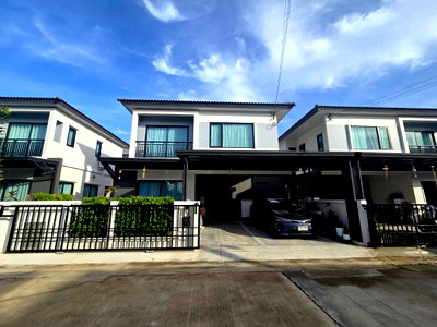 Houses for sale : House for sale Britania Bangna KM.42 