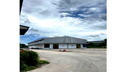 Land for sale Nikhom Pattana Rayong : Factory and warehouse for sale, 17-2-94 rai, with Factory Certificate 4, on the road in Rayong Province, near the port.