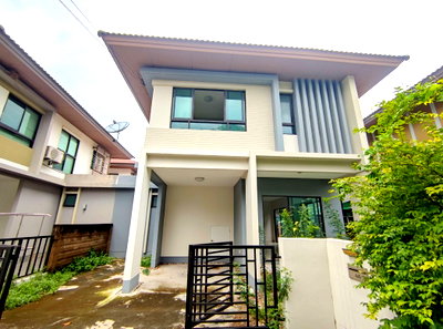 ขายบ้านแฝด : ขาย บ้านแฝด พร้อมพัฒน์ ไพร์ม 150 ตรม 40.7 ตรว รามอินทรา หลังริมในสุด หทัยราษฎร์ 39