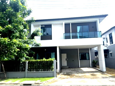 Houses for rent หลักสี่พลาซ่า : ✨Centro Vibhavadi ✨LineID: @RizzEstate (with @ in front)✨