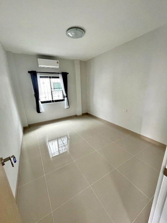 รูป ให้เช่า บ้านในโครงการ ใกล้โรงเรียนวารี เชียงใหม่ - RW005108 - รูปที่ 12/30