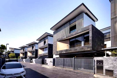 Twin houses for sale Bangkok : LTH10871– House for sale The Honor By Assetwise size 438 Sq.m. 3 bed 5 bath ONLY 27MB