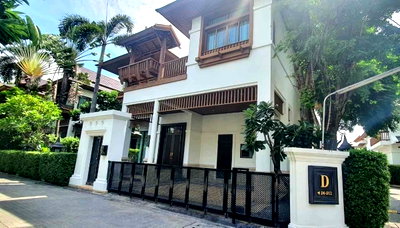 เช่าบ้านเดี่ยว เขตยานนาวา : LTH10879– House for rent L&H Villa Sathorn size 426 Sq.m. 4 bed 5 bath Near BTS St. Louis ONLY 200k/Month