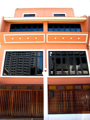 โฮมออฟฟิศให้เช่า : LTH10916– Home Office for Rent in Sukhumvit soi 1 size 360 Sq.m. Near BTS Pleon Chit ONLY 95k/Month