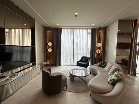 LTHC10919–The Monument Thonglor FOR RENT 2 beds 3 baths size 125 Sq.m. Near BTS Thong Lor Station ONLY 160k/month