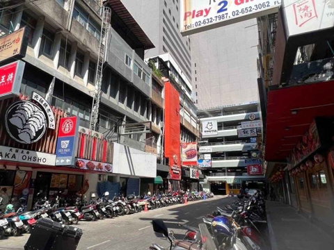 LTHC10924–Commercial for sale in Thaniya Silom size 90 Sq.m. ONLY 45MB