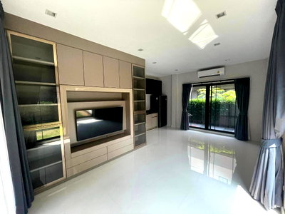 Houses for sale : (SH2527) Bangkok boulevard Chaengwattana 2 for sale 9,200,000