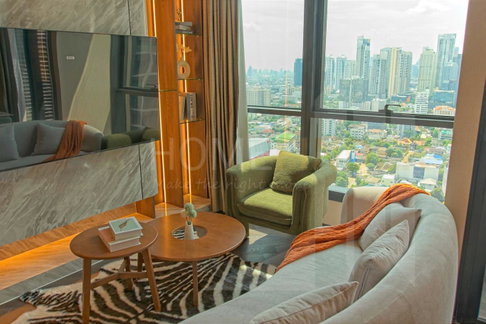 The Esse Sukhumvit 36 2 bedrooms, for rent