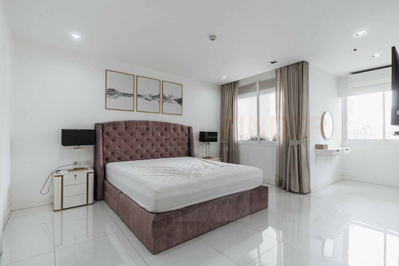picture Crystal Garden 2 bedrooms, for rent - 12/19