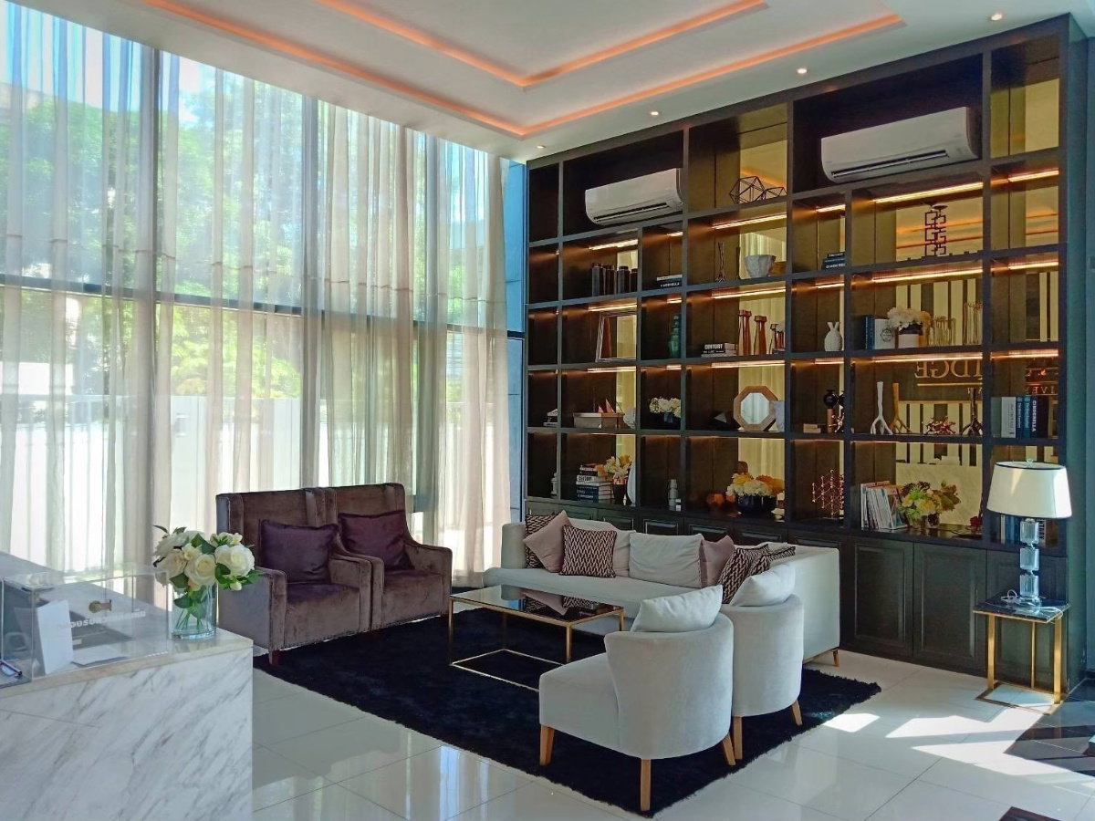 picture For Selling : Knightsbridge Sky Ocean  - 40/43